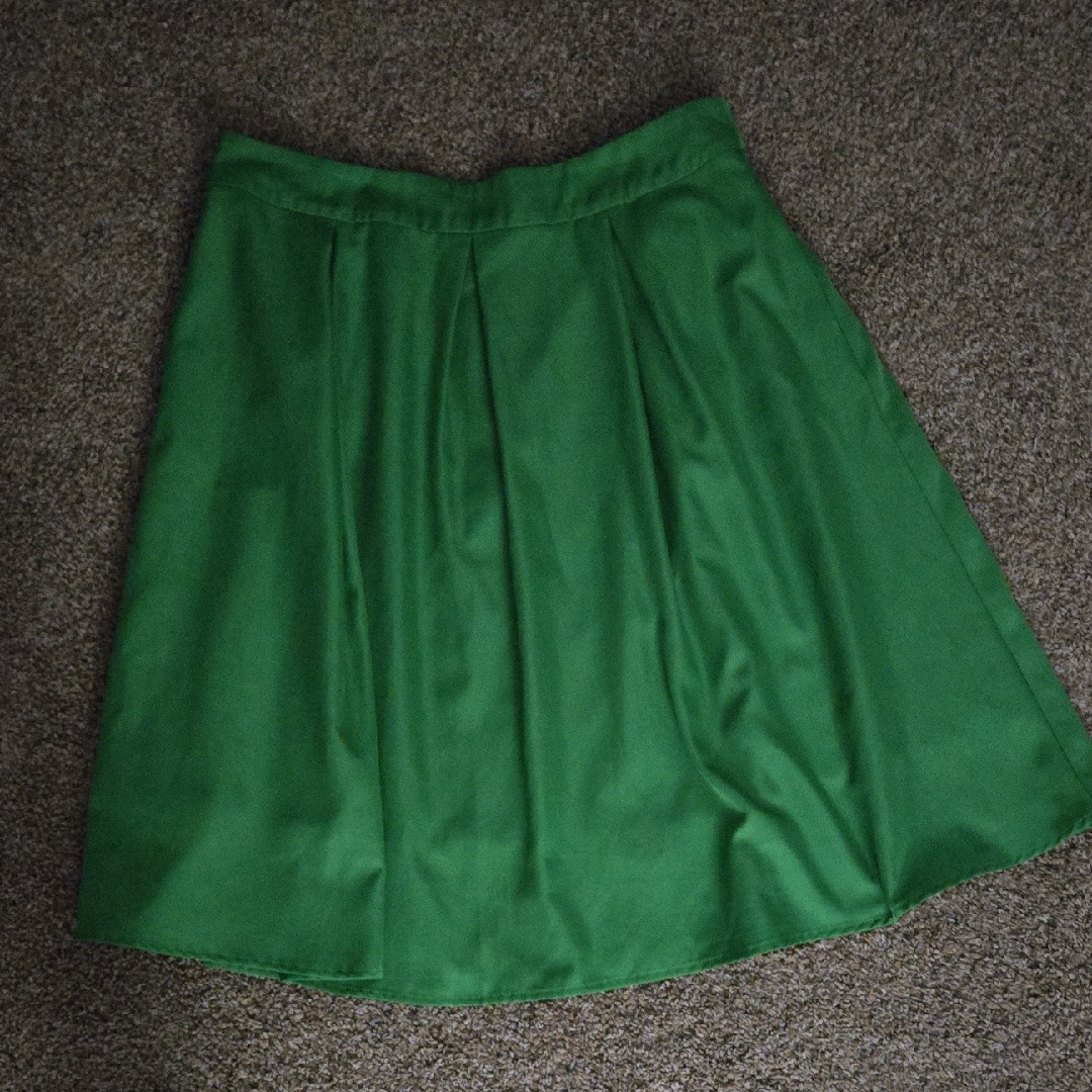 Chic Green A-Line Women's Skirt With Pockets